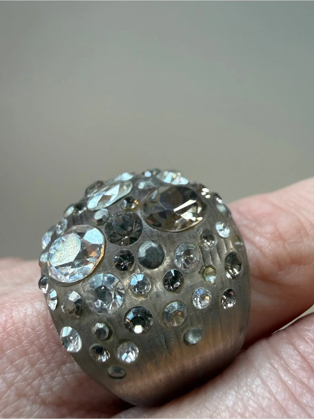 Alexis Bittar crystal statement cocktail ring - Picture 4 of 9